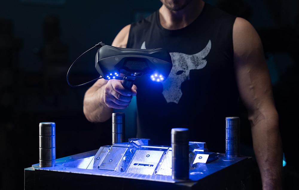 Revopoint MetroY 3D scanner