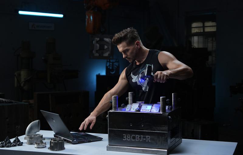 Revopoint MetroY 3D scanner